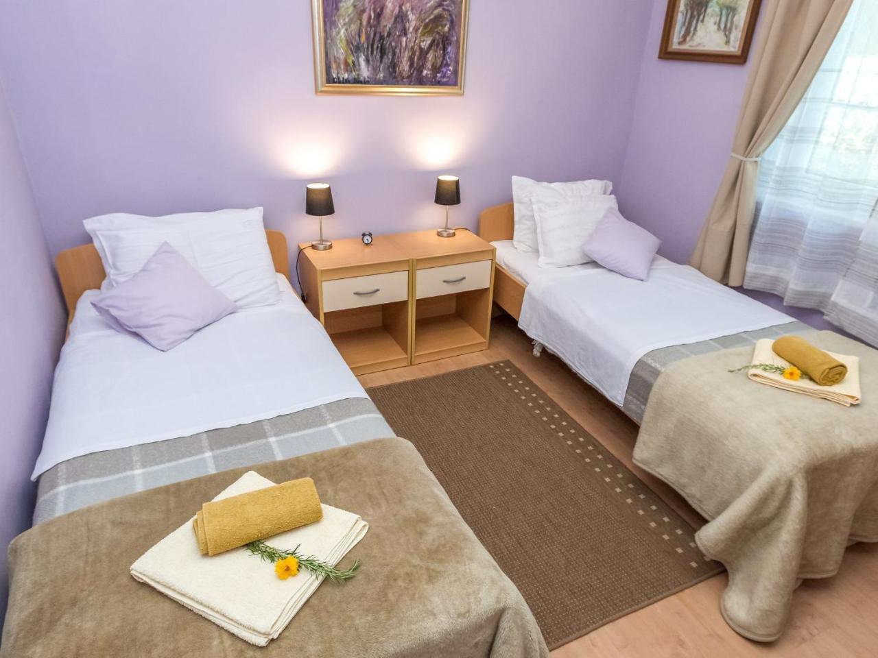 Spacious Holiday Home In Molat With Pool Brgulje 외부 사진
